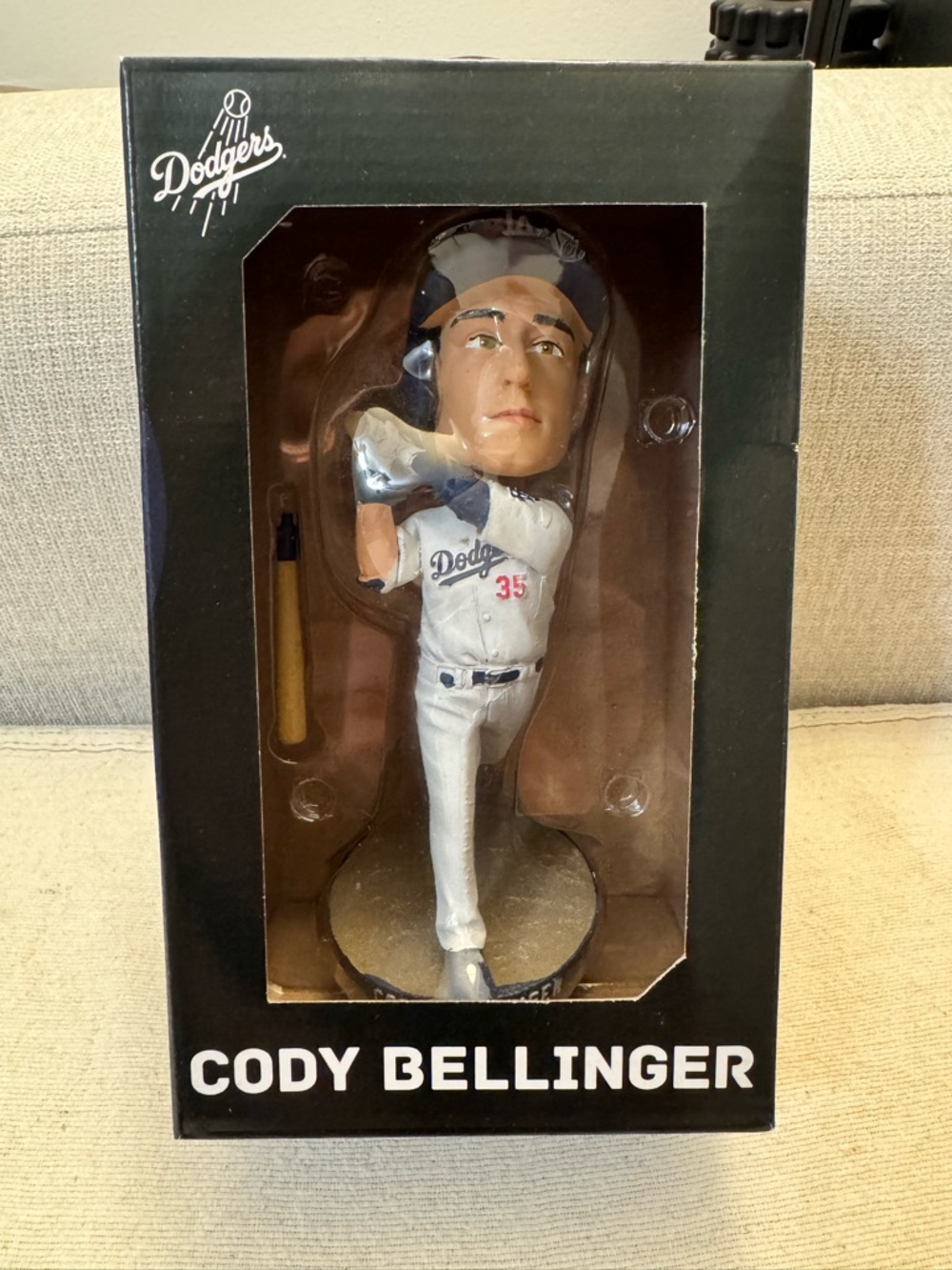 Los Angeles Dodgers Cody Bellinger 2017 Rookie Bobblehead - Picture 2 of 5